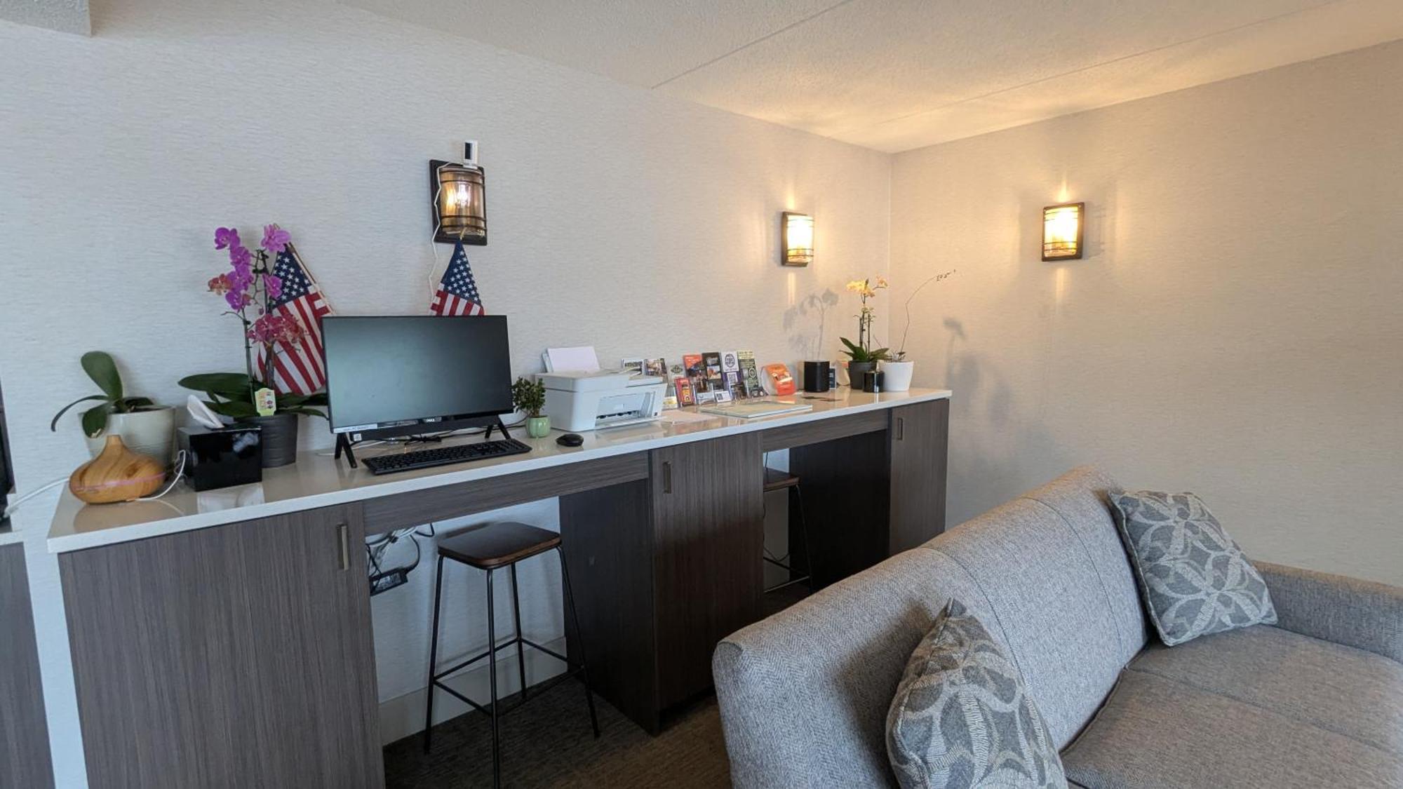 Superior Stay Hotel Marquette Eksteriør bilde